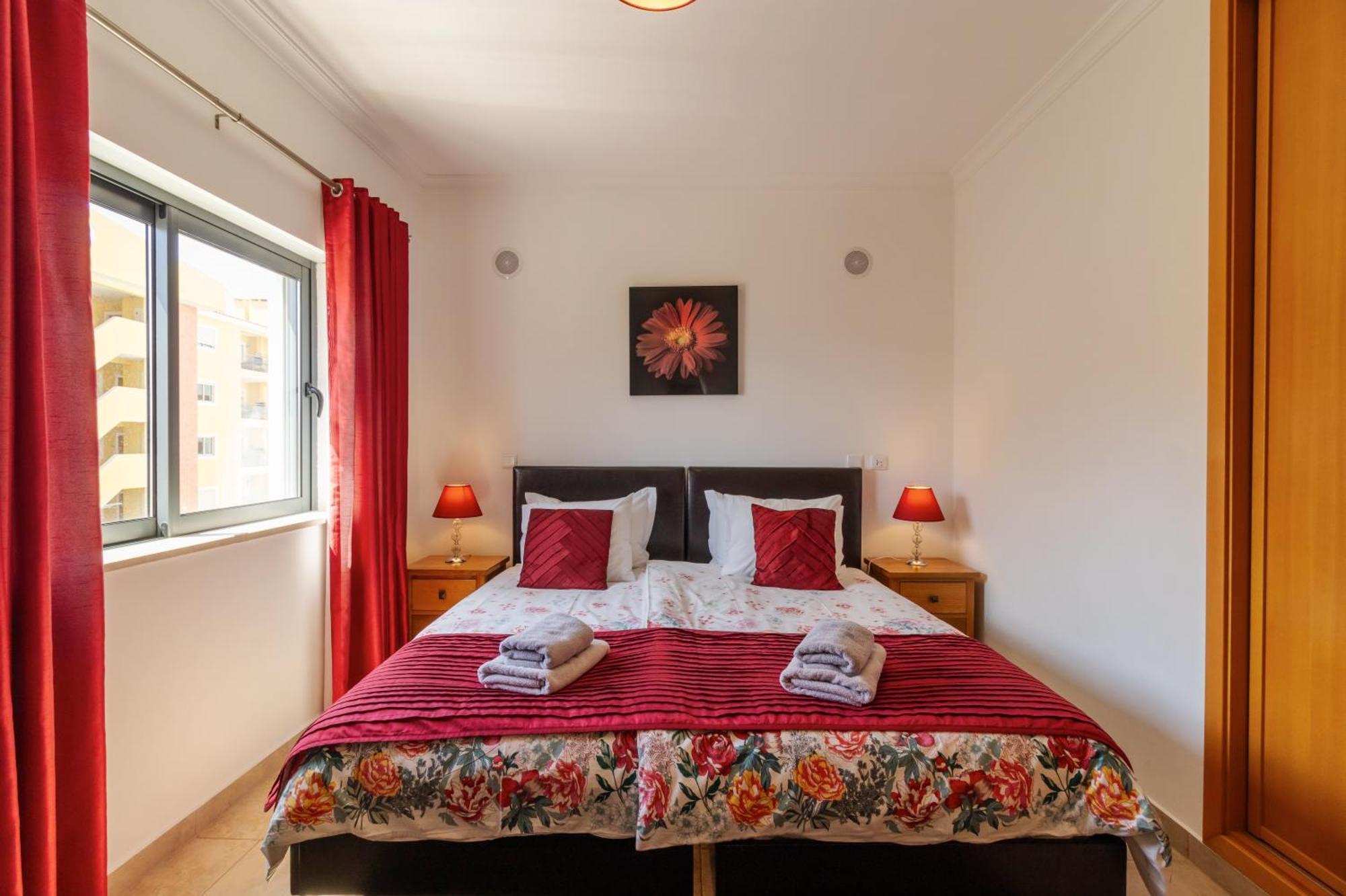 James'S Quinta Das Palmeiras, Spacious 2 Bedroom Apartment In Luxury Complex, Walking Distance To Town And Beach Lagos Eksteriør bilde